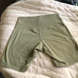 Lululemon Green Align shorts